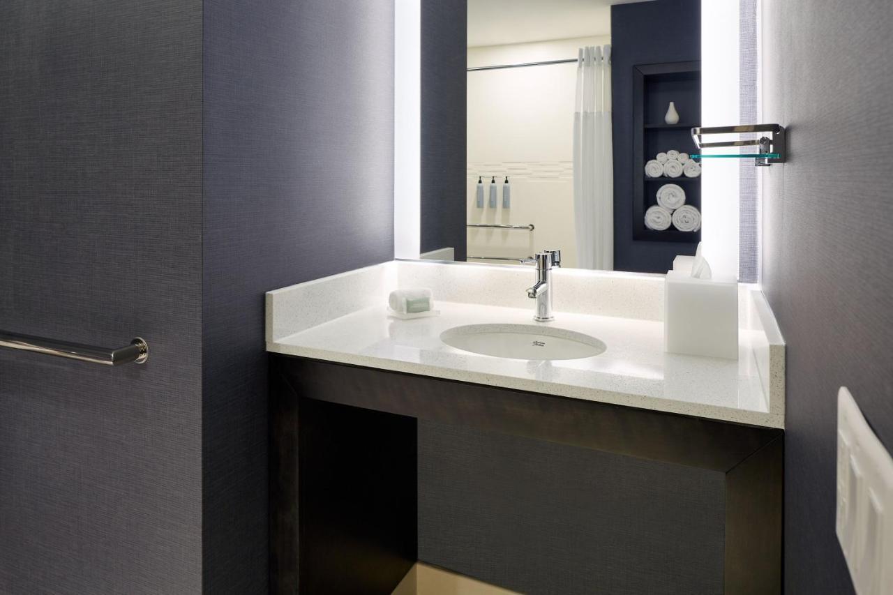 Residence Inn Montreal Midtown Dış mekan fotoğraf